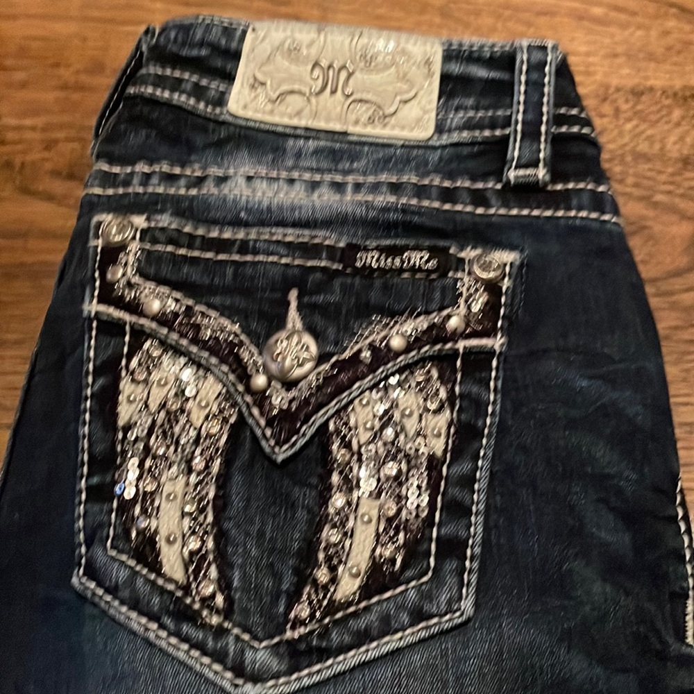 Miss Me Standard Cropped Jeans